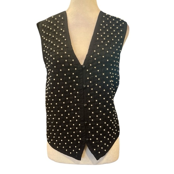 MAGIC MOMENTS M black lattice quilted pearl embellishments adjustable back vest - Picture 3 of 7